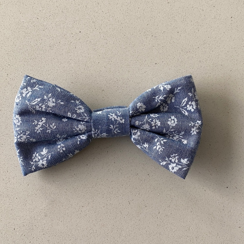 Chambray Floral Dog Bow Tie